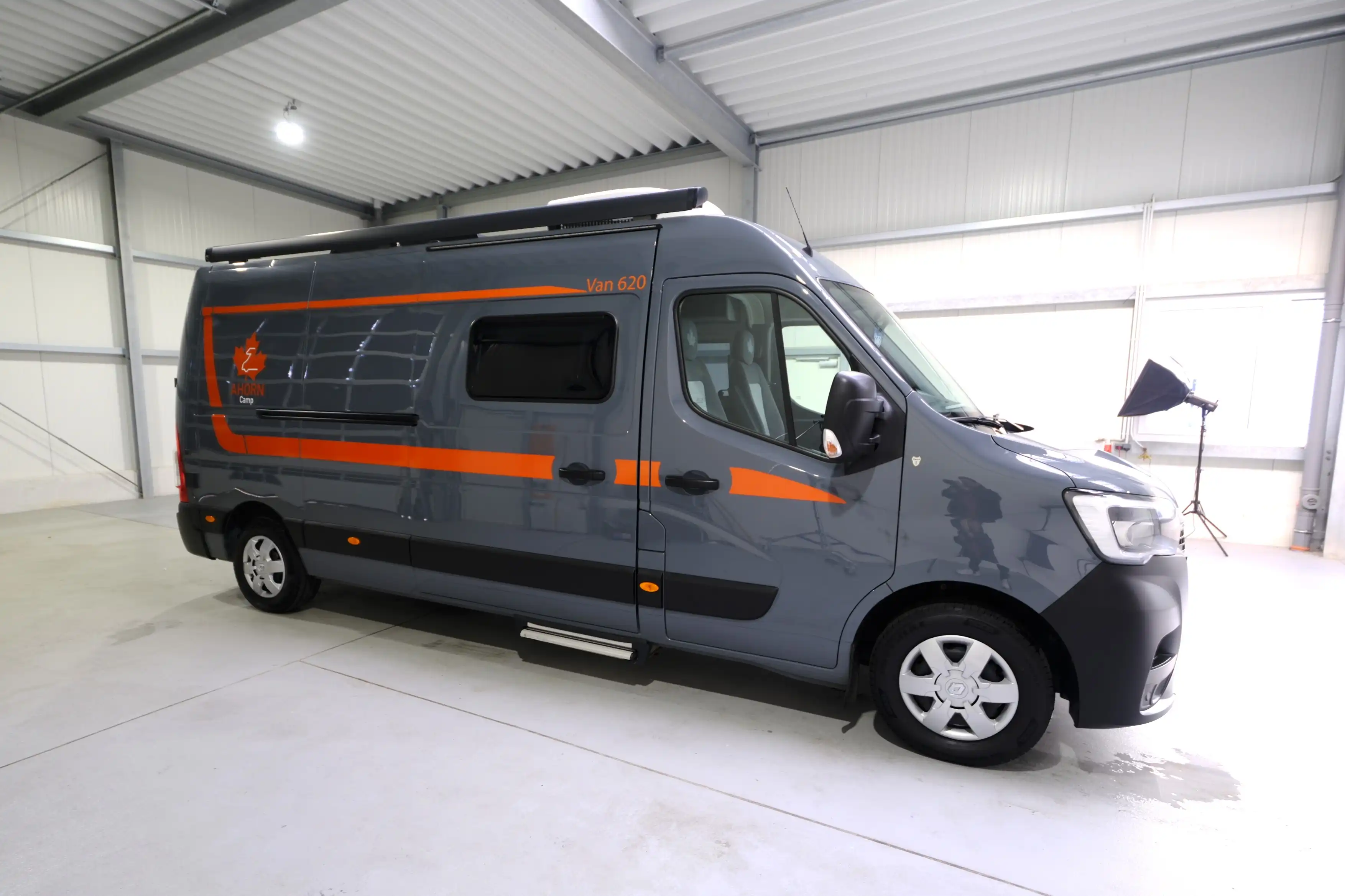 AHORN VAN 620